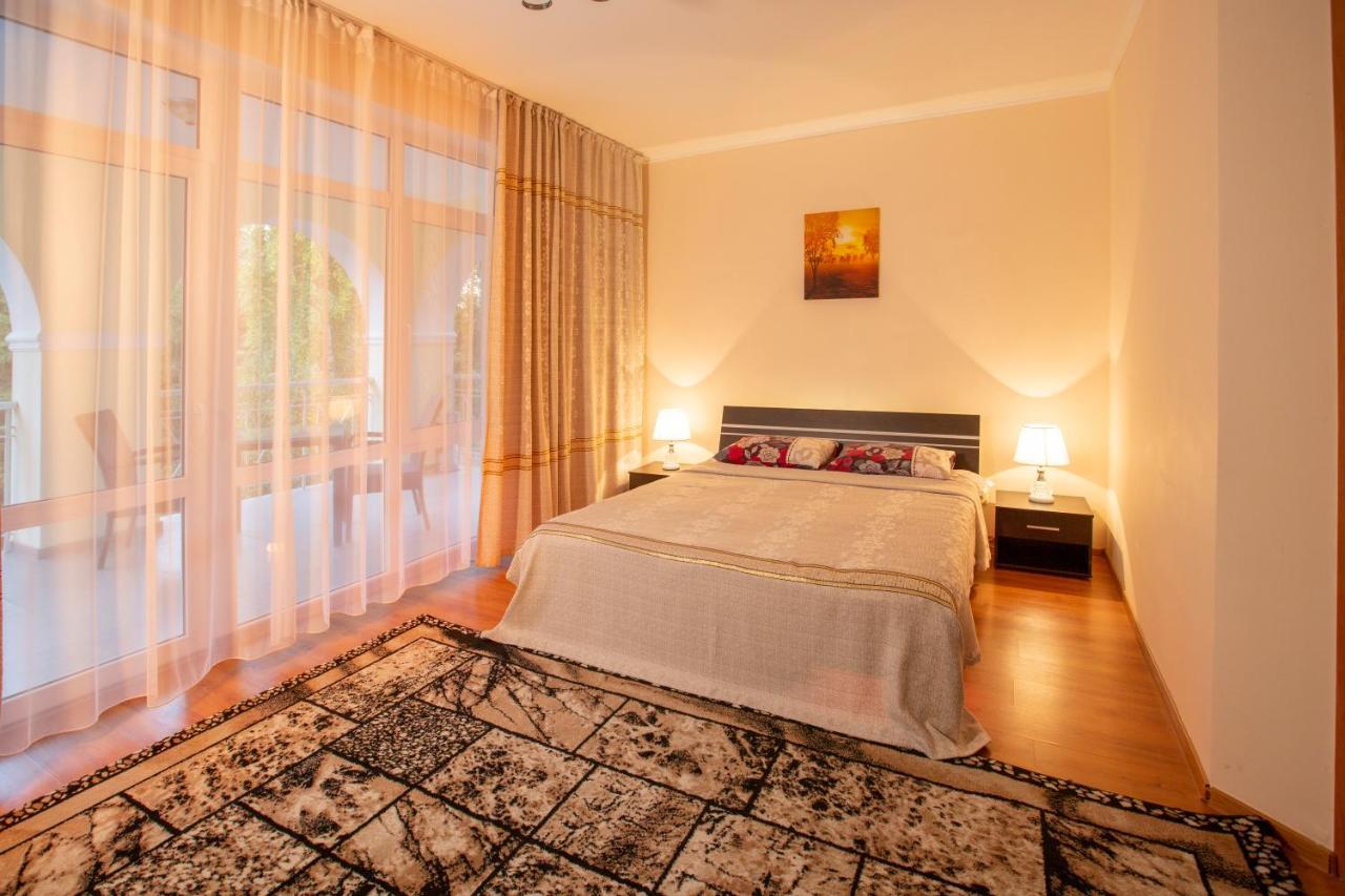 Hotel Aurora Plus Bulan Sogottuu Extérieur photo